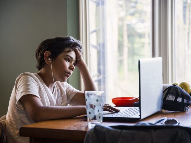 5 Reasons Students Aren’t Engaging in Distance Learning