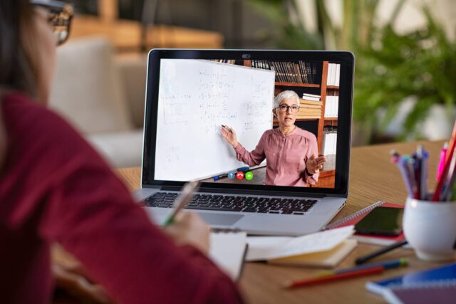 College Students: Tips for Supporting Learning at Home